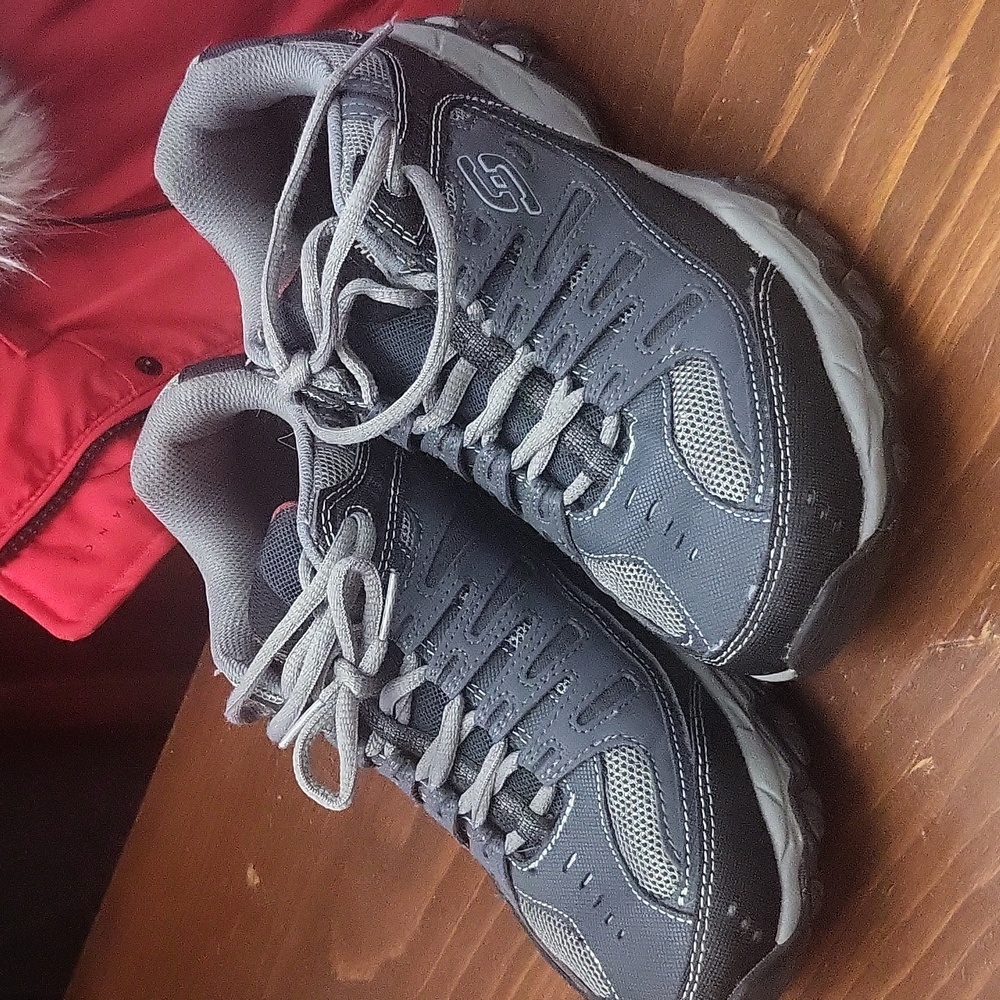 Men's After Burn Memory fit sneakers. - Picture 2 of 4